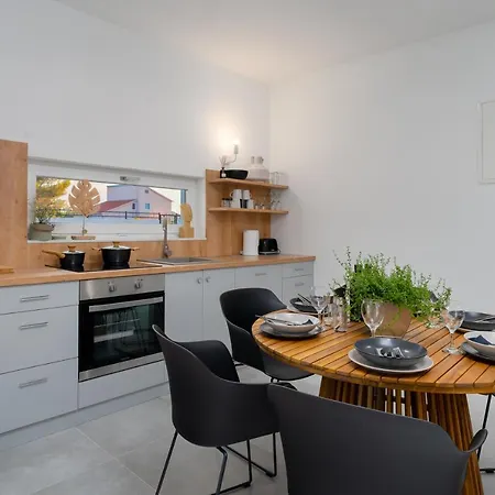 Dream Island アパート *