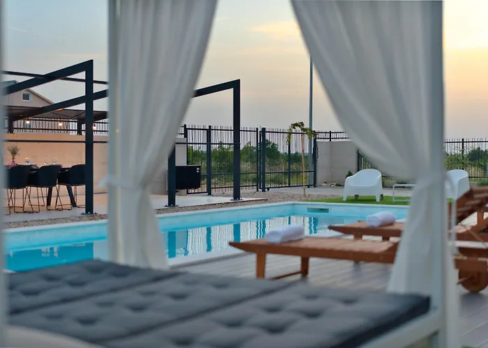 Dream Island Apartman Paljuv